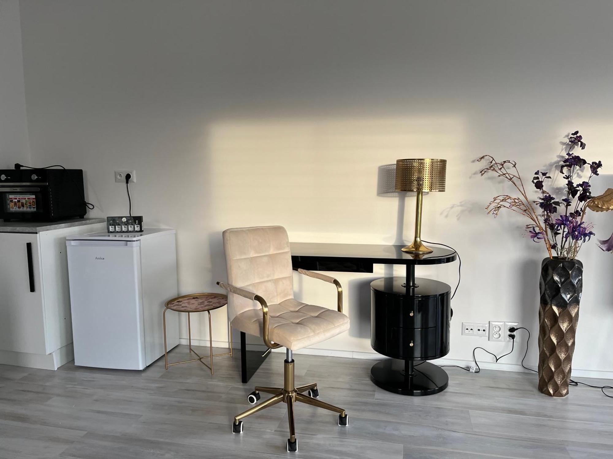 Modern Close To Tram And Airport, Free Parking Appartamento *