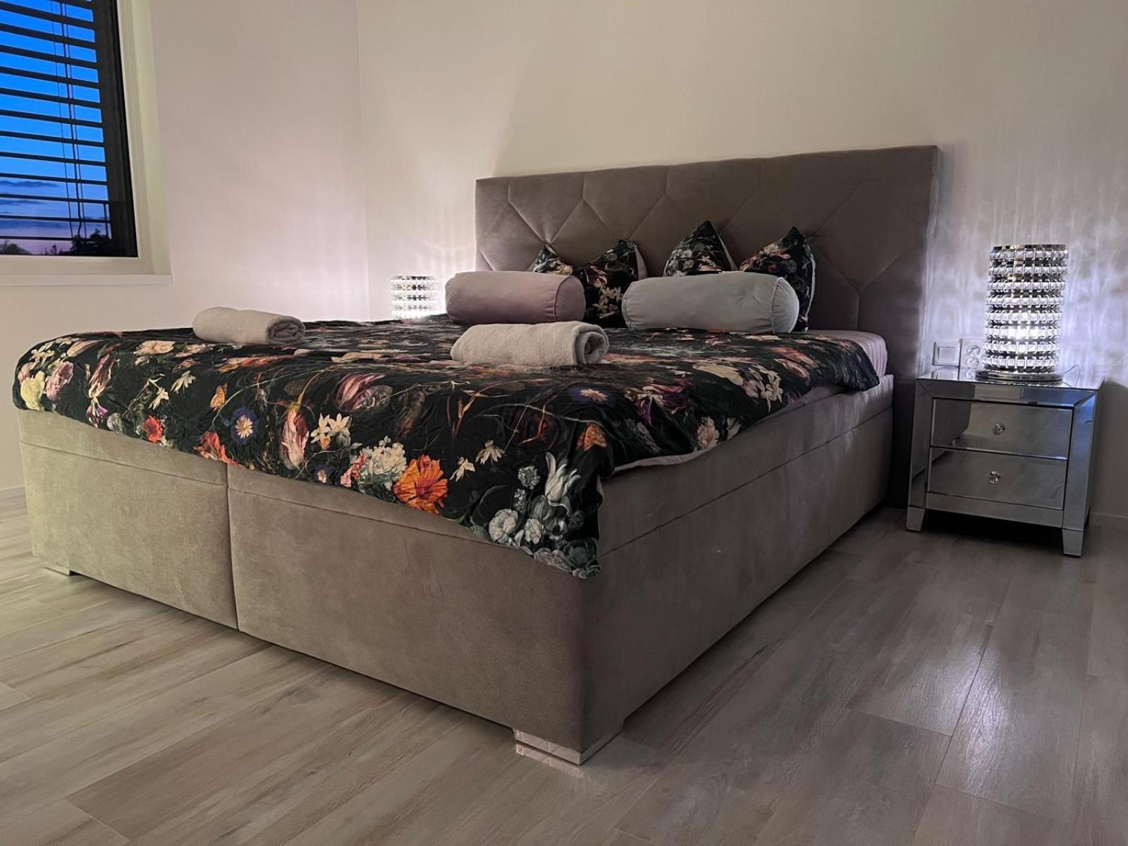 Modern Close To Tram And Airport, Free Parking Appartamento *