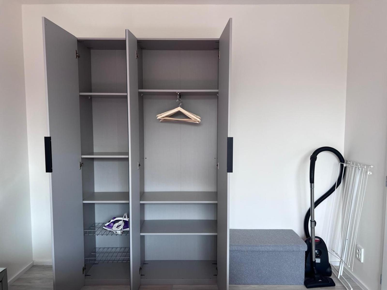 Modern Close To Tram And Airport, Free Parking Appartamento Praga